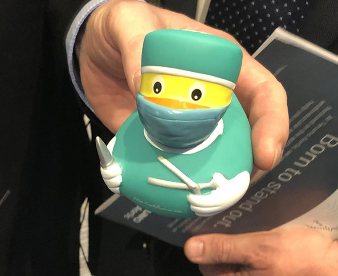 An inexpensive monitoring approach to procedures under local anaesthesia