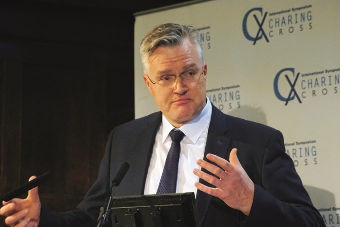 Off-the-shelf T-branch saves lives in emergency cases