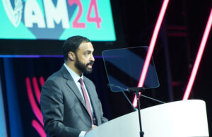 One-year results confirm safety and efficacy of conformable AAA device in highly angulated necks