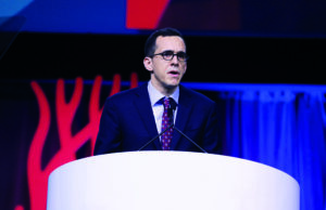 Transatlantic multicentre experience highlights effectiveness of total endovascular aortic repair with F/BEVAR but 5% risk of major stroke