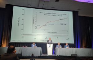 “Historical” CREST-2 data show reduced stroke risk with carotid stenting versus medical therapy alone